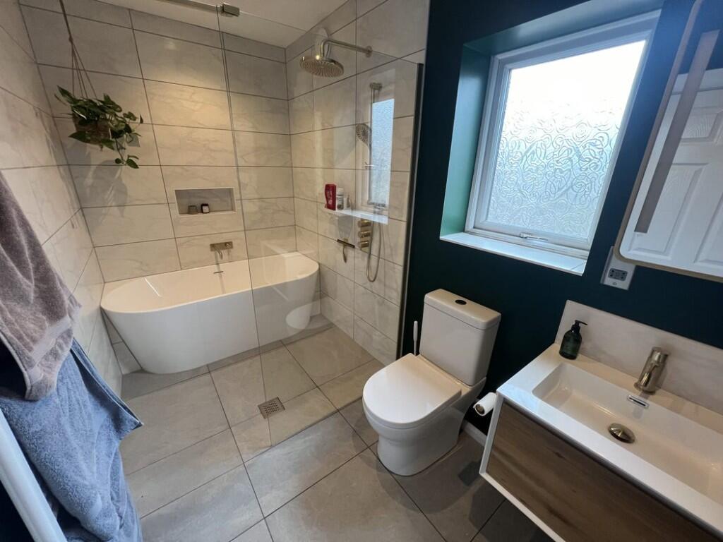 Family bathroom