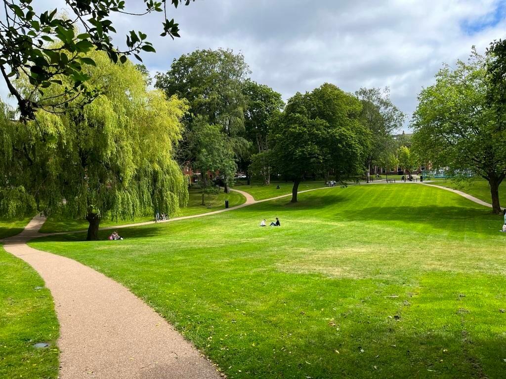 WINCKLEY SQ GARDENS