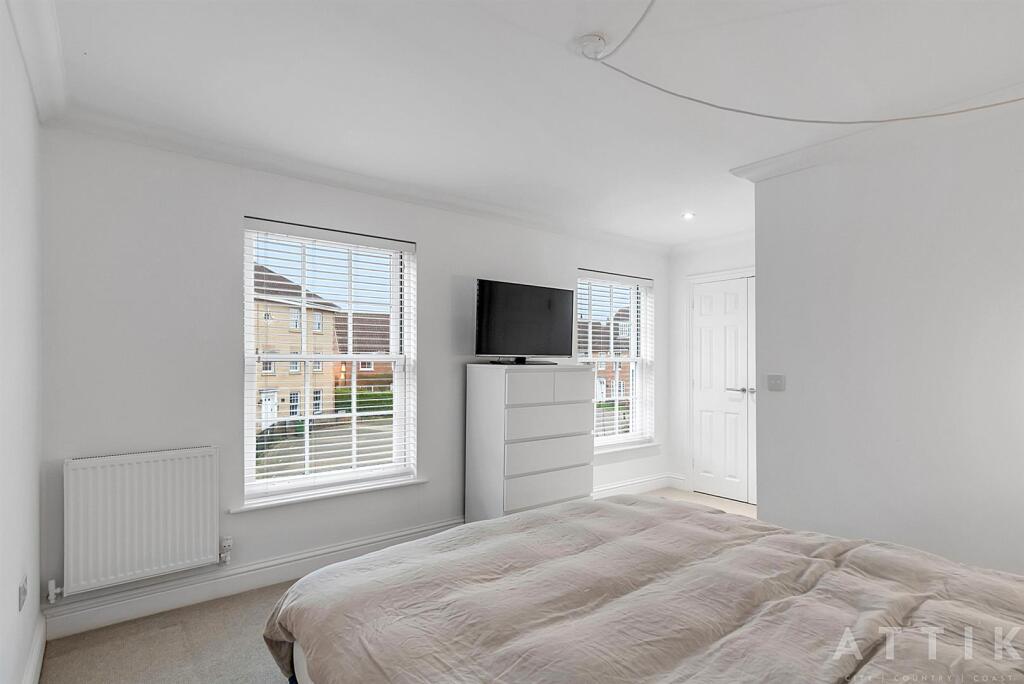 121 Bromedale Avenue Mulbarton Norwich, NR14 8GZ (