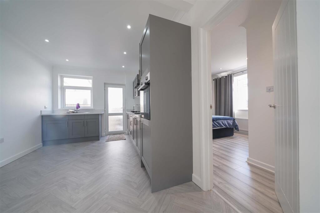 KitchentoBedroom.jpg