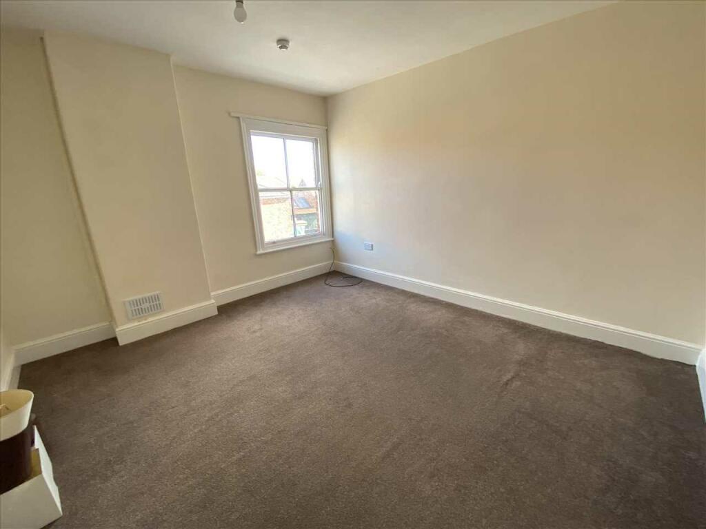 Bedroom 4: