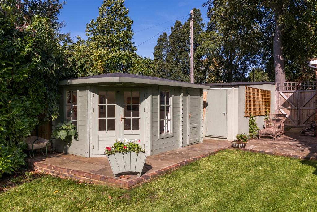Summer House