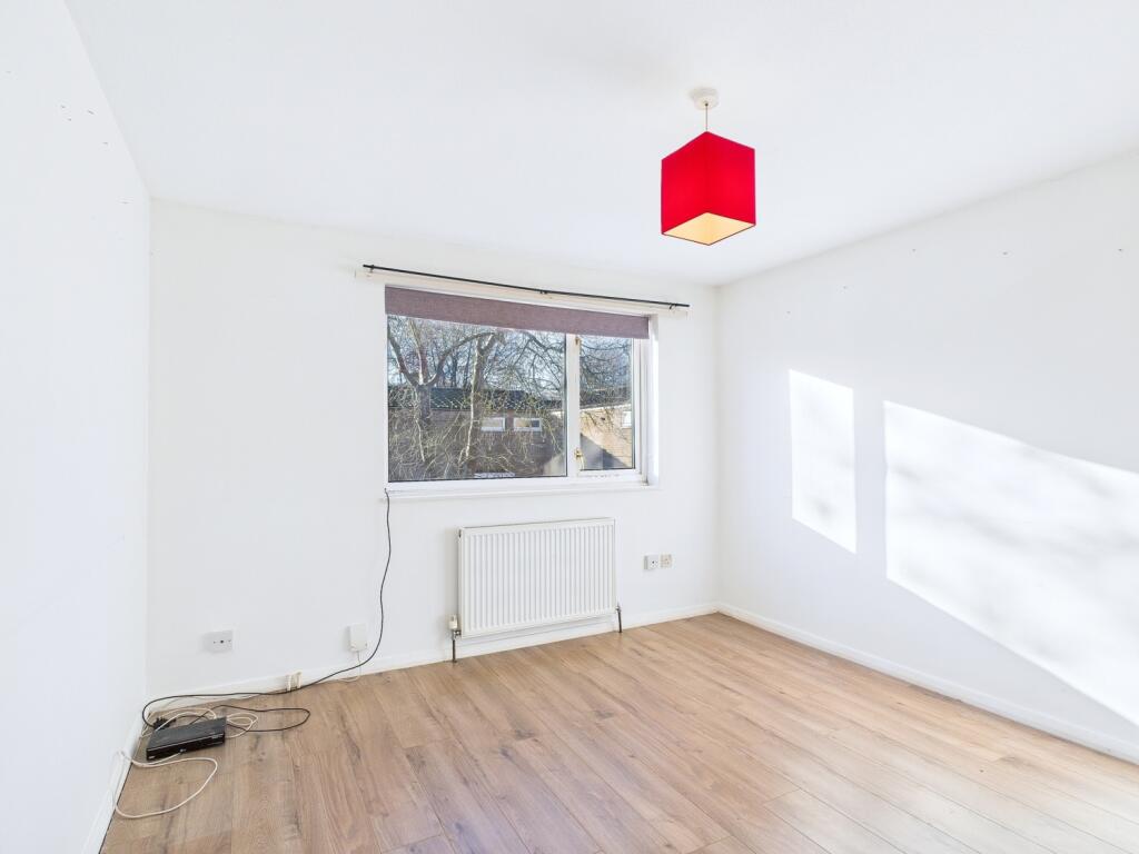 CAM01909G0-PR0440-STILL019