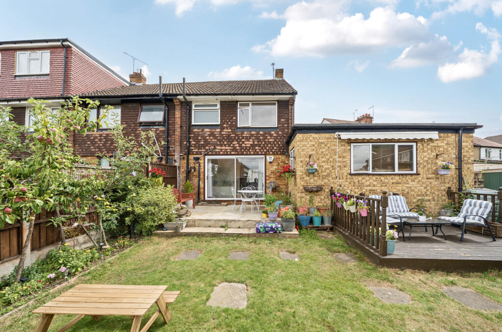 1320403-4-687661c...