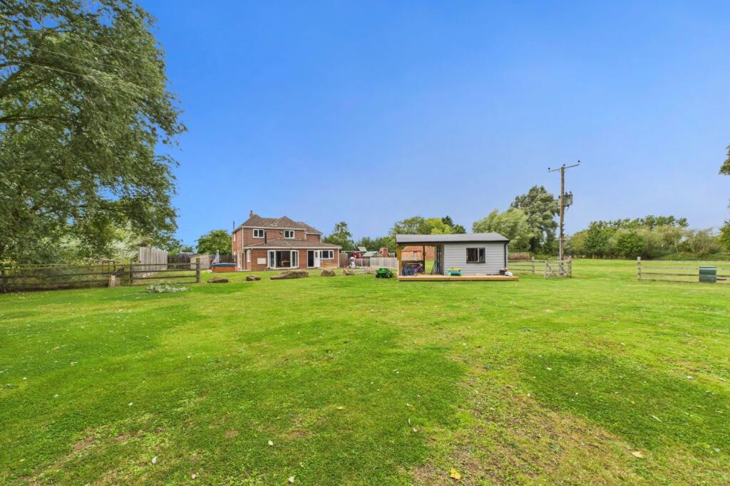 EweMove - Spalding - Garden