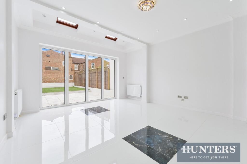 WHITESTILE ROAD 60 (13).jpg