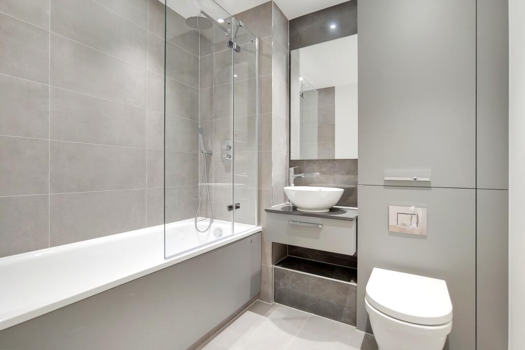 15_Bathroom_9