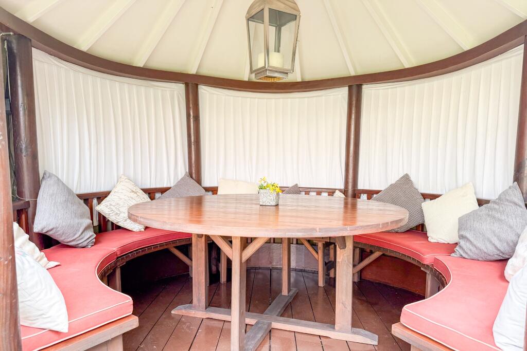 Luxury Garden Gazebo