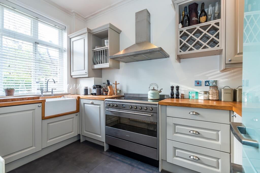 Trinity-Cresent-0...