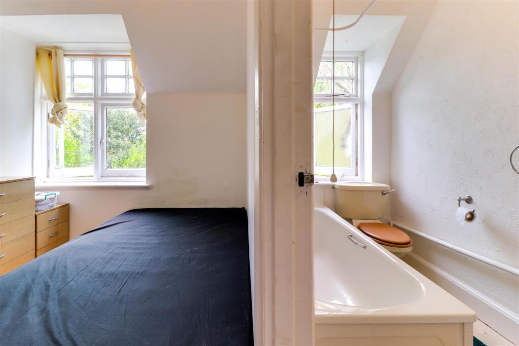 23. Bedroom to bathroom.jpg