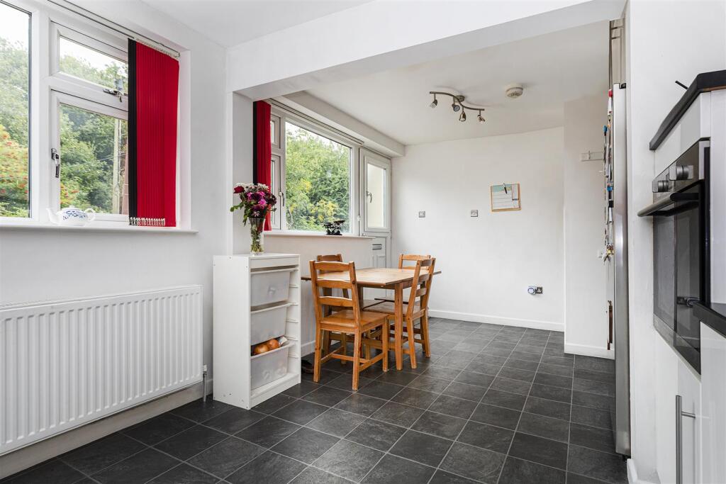 Bramleys Estate Agents - High Crest - Linthwaite (