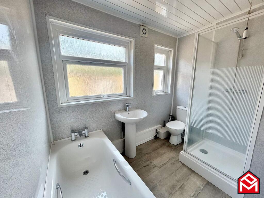 Bath &amp; Shower Room