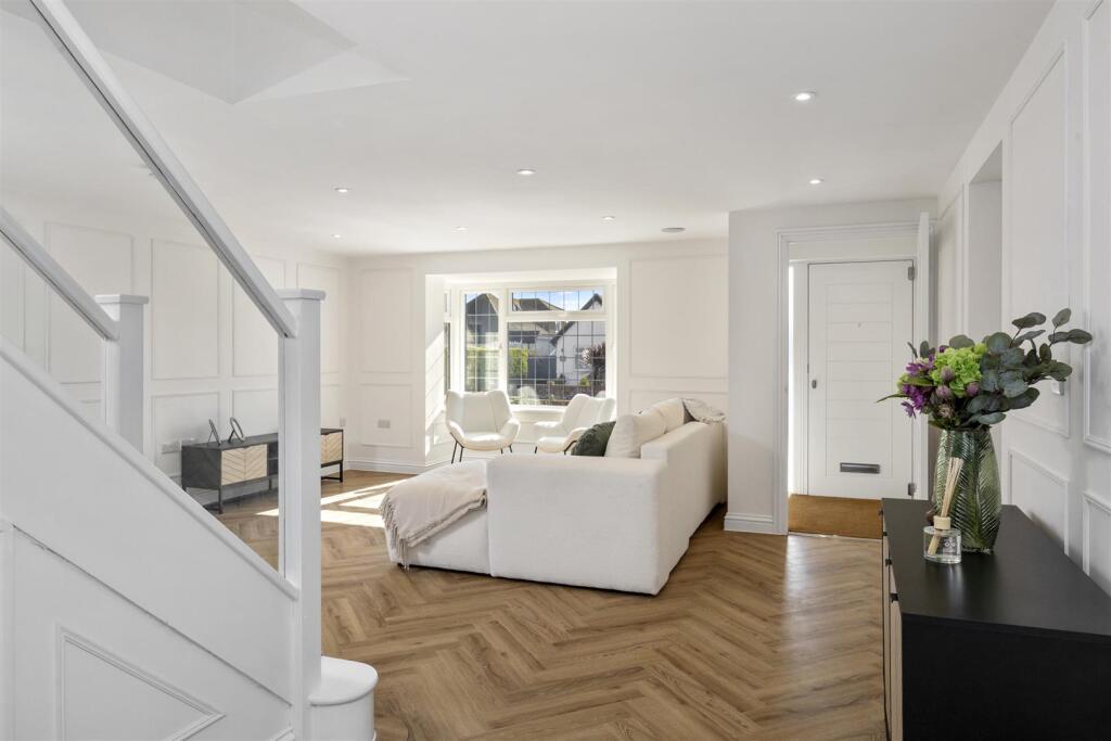 North Avenue, 9-019.JPG