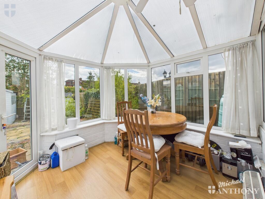 CAM03852G0-PR0253-STILL017