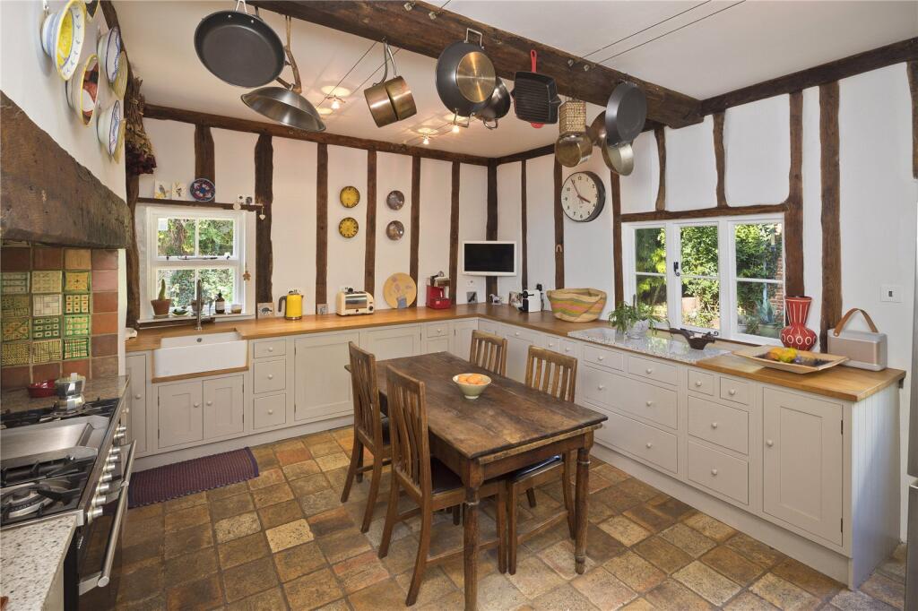 Kitchen/Breakfast Rm