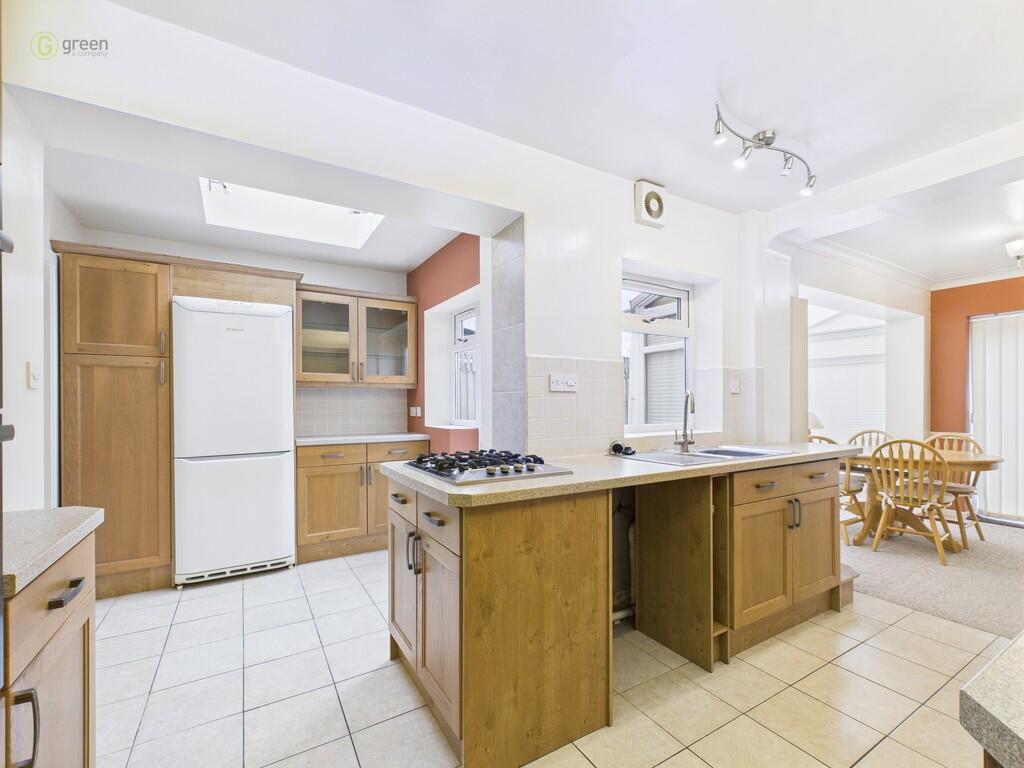 CAM03830G0-PR0202...