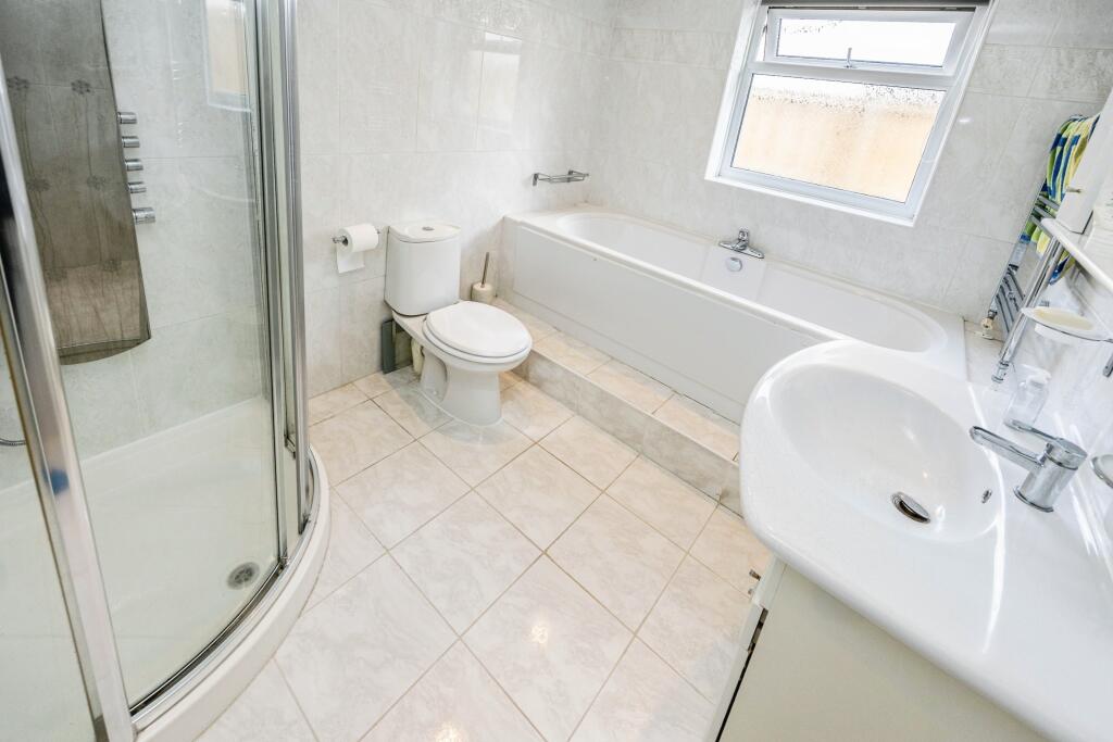 Family bathroom