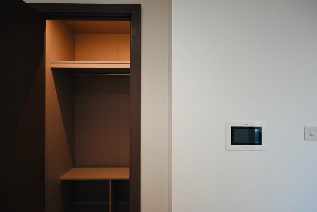 Parrs Way, London, W6