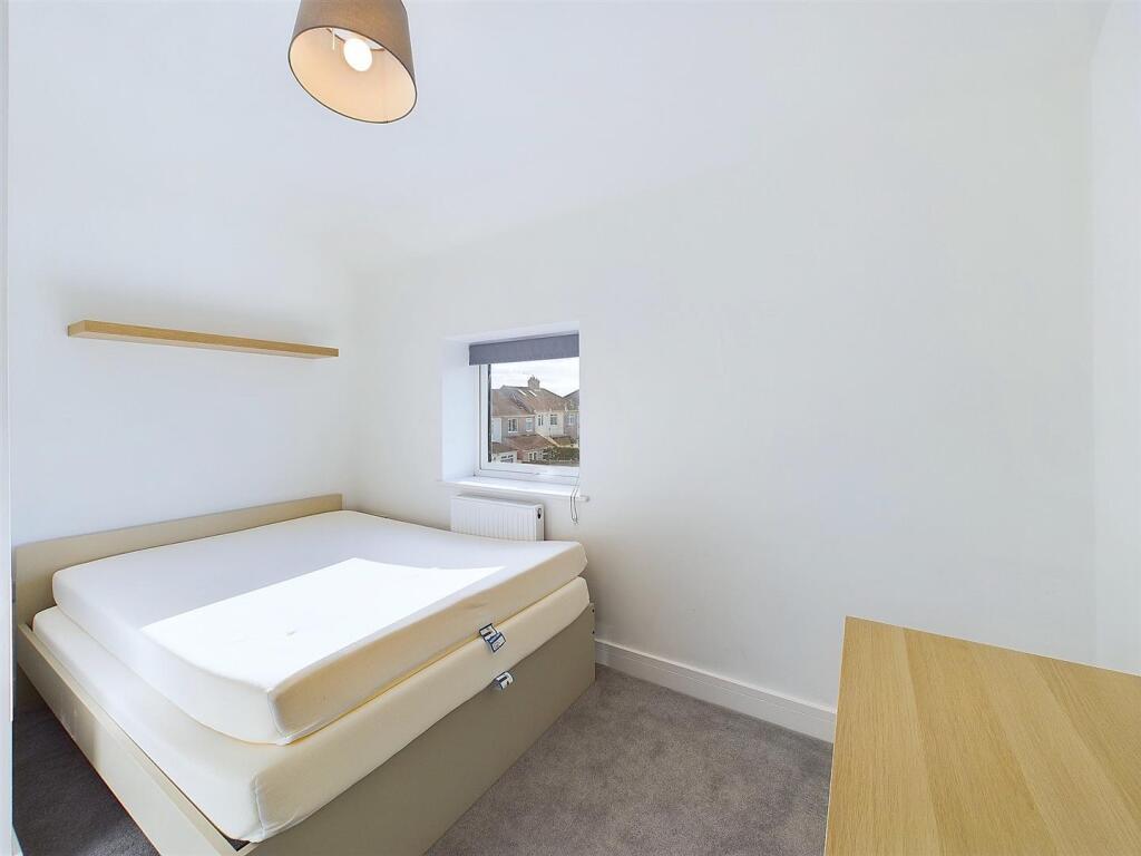 11 - 6 Bed HMO Filton.jpg
