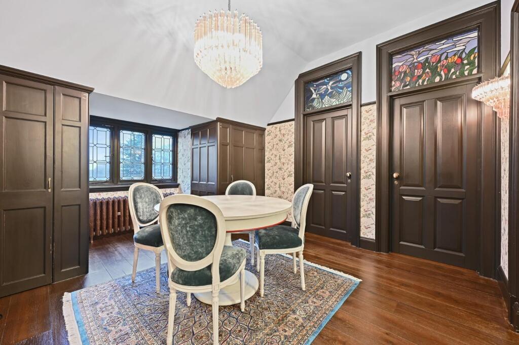 REE - 70C Castlebar Road - Diner3 (1).jpg