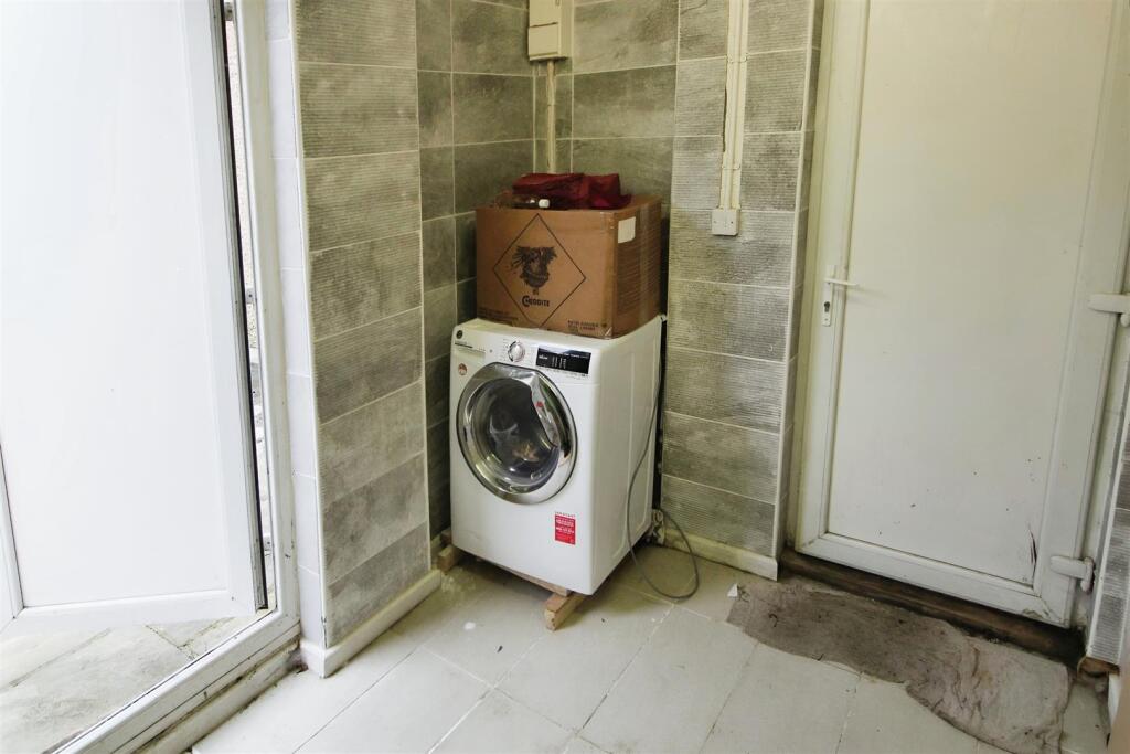 73a2c6d5-utility.JPG