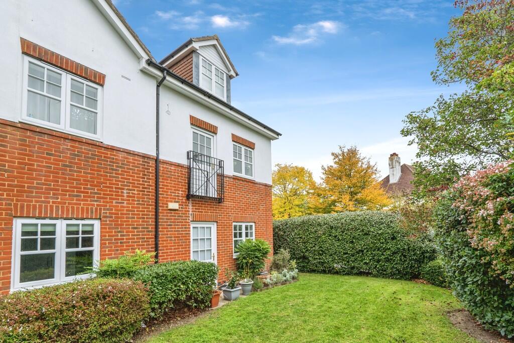 gu216je-fa-dsc036...