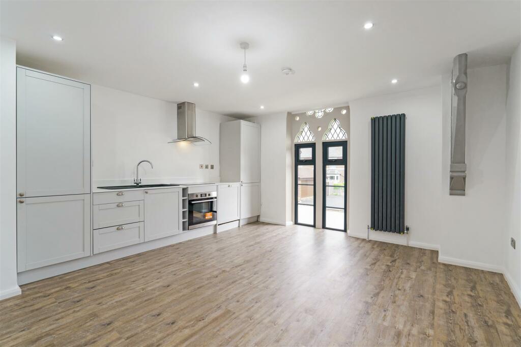 The Alter Living.Kitchen.jpg
