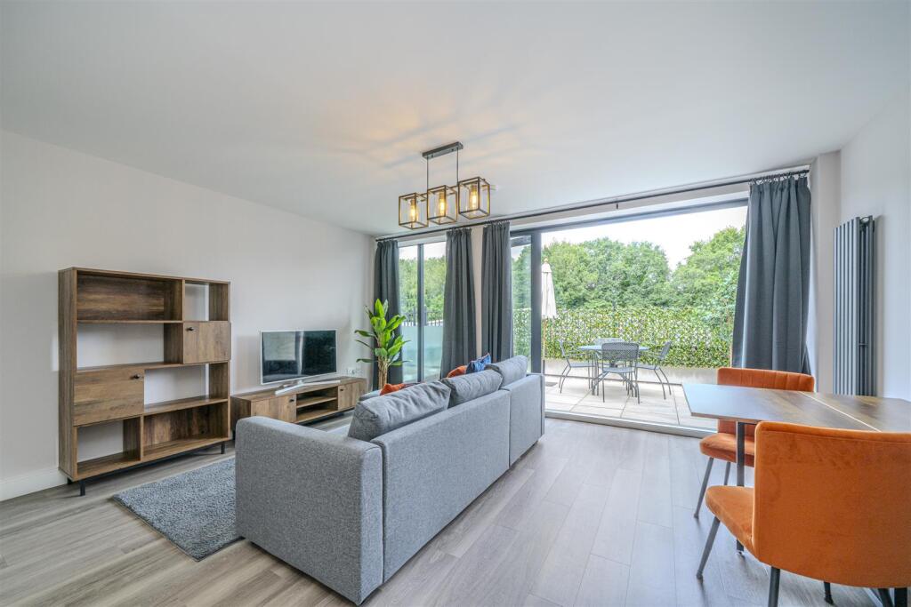 Lounge/Kitchen/Dining Room