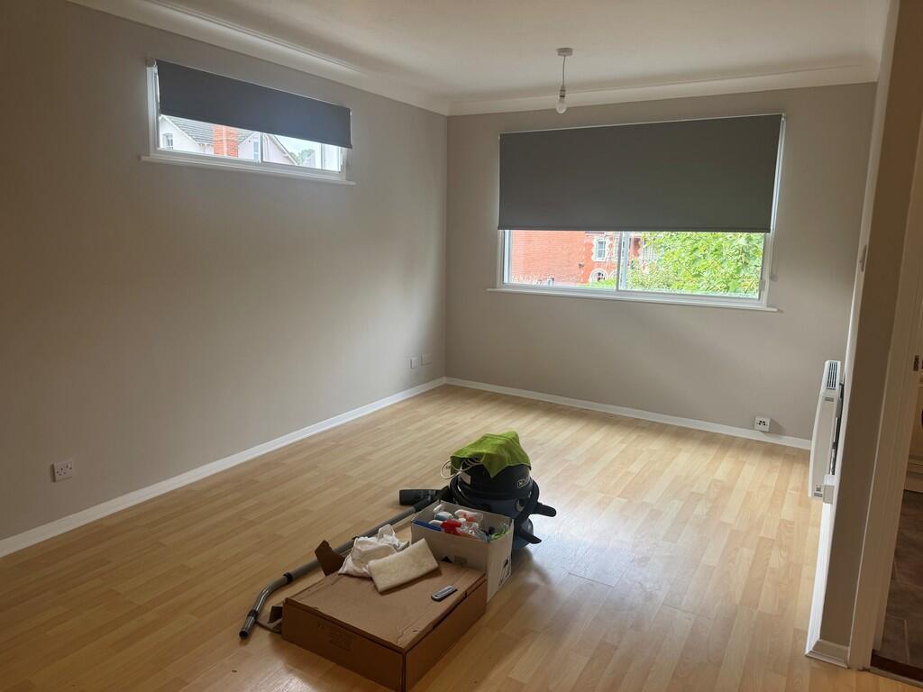 7_10 Warren Road ...