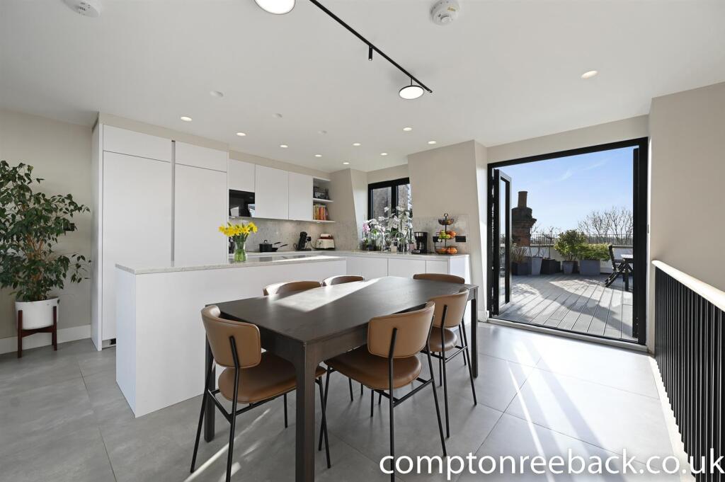 CR -  Lauderdale Mansions - Kitchen3 (1).jpg