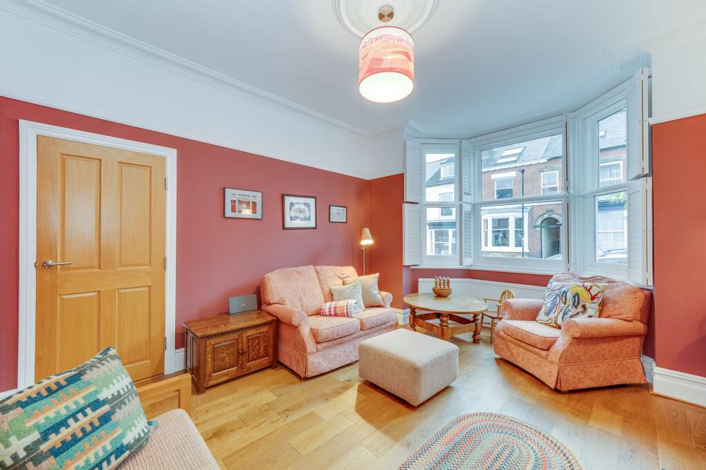 KITCHEN, DINER AND LIVING ROOM