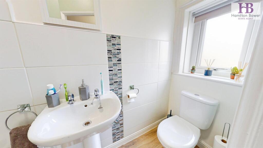 8ac41dab-23-Shelf-Hall-Lane-04152025_131833.jpg