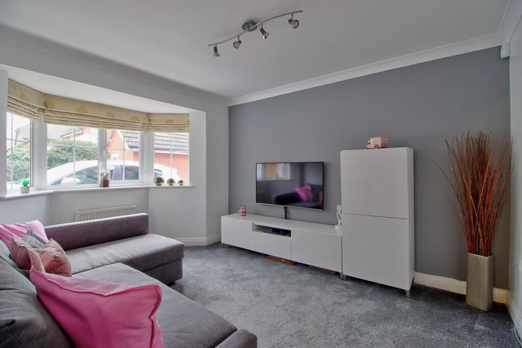 Large family room with bay window