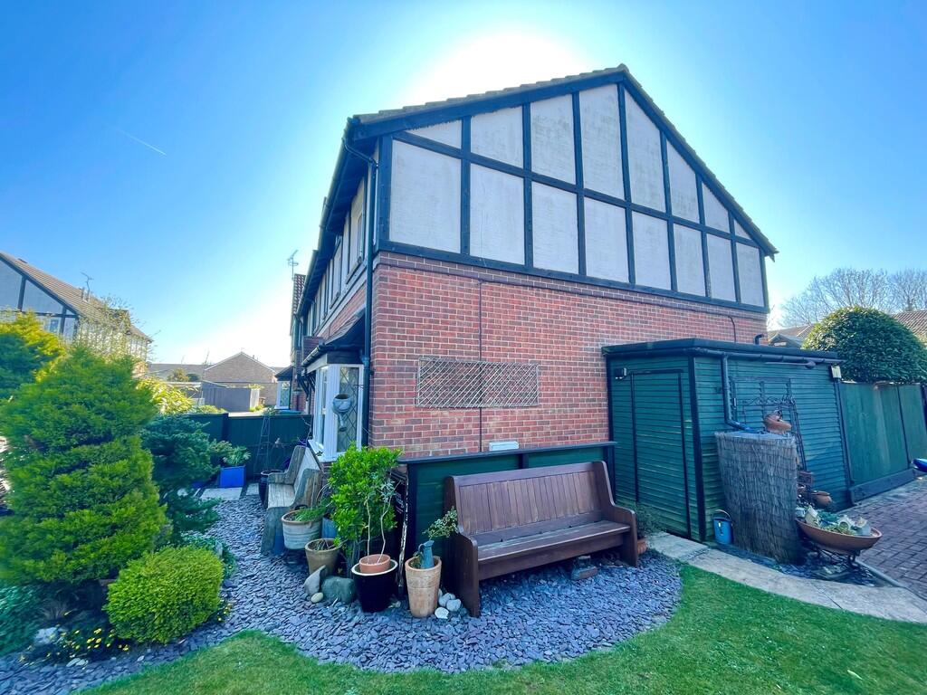 19 Biscay Close S...