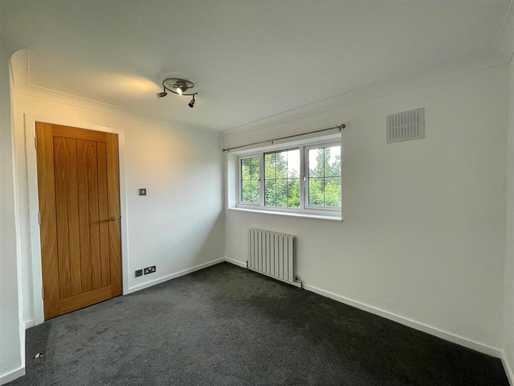 Bedroom2.jpg
