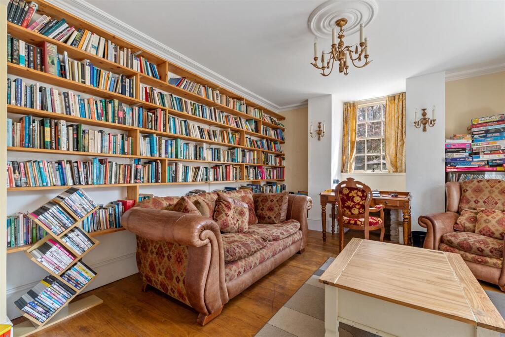 Bell Tree House Tenby - 9.jpg