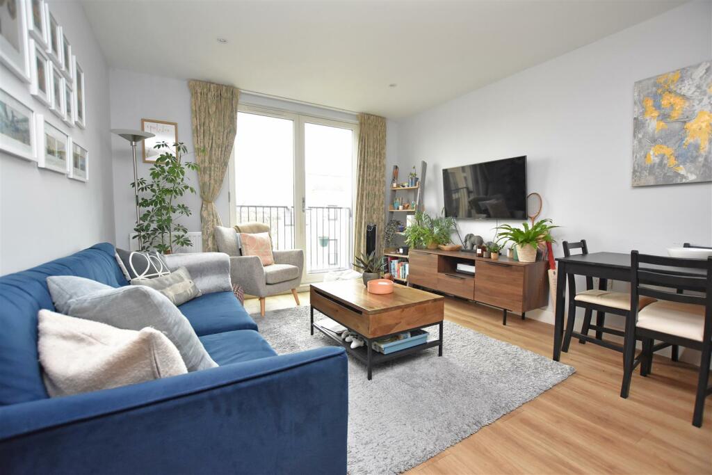 Living Room I.JPG