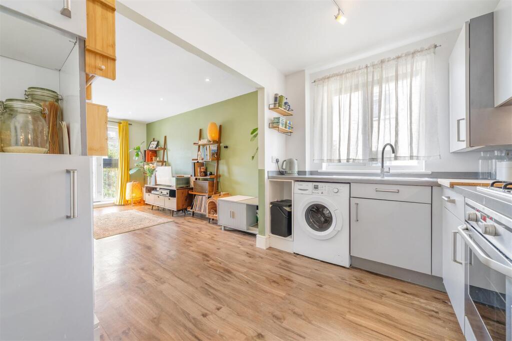 Kitchen/Living