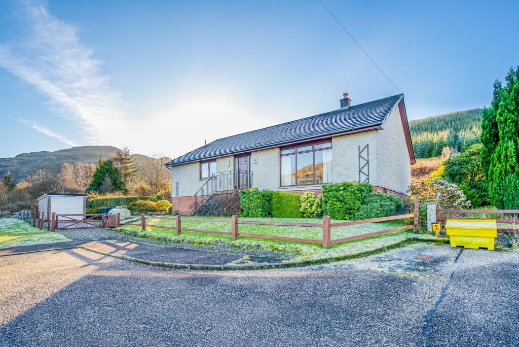 8 Morrisons Park, Carrick Castle, Cairndow, PA24 8AD