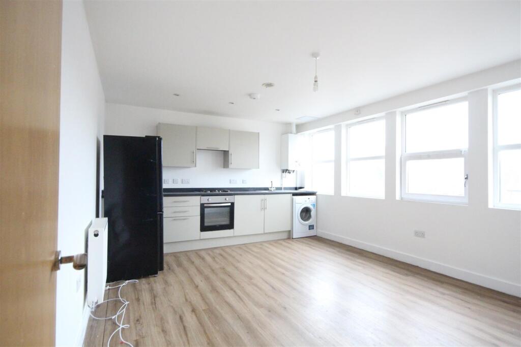 kitchen 6 Raebarn House.jpg