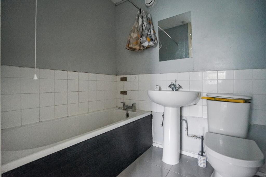 Flat 23 Keats House, Porchester Mead, Beckenham, BR3 1TD
