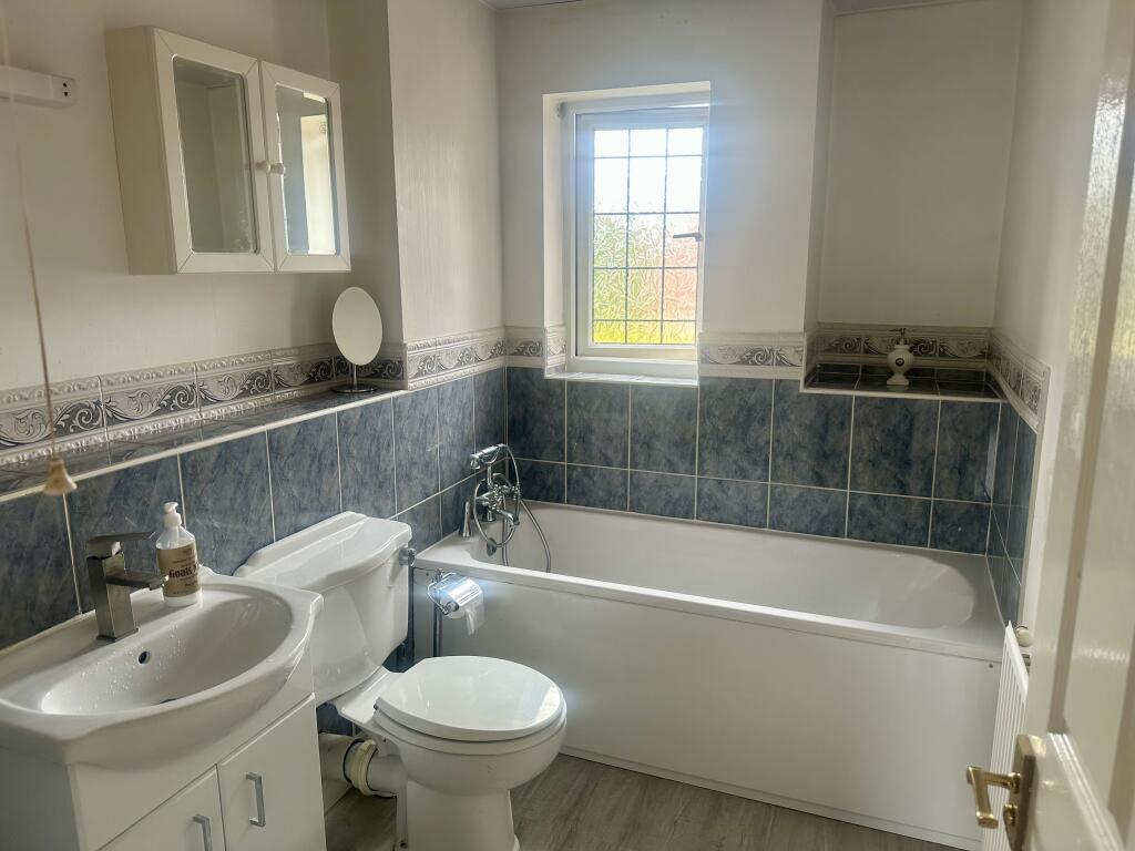 En-suite Bathroom