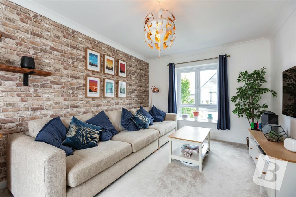 Sitting Room/Bedroom