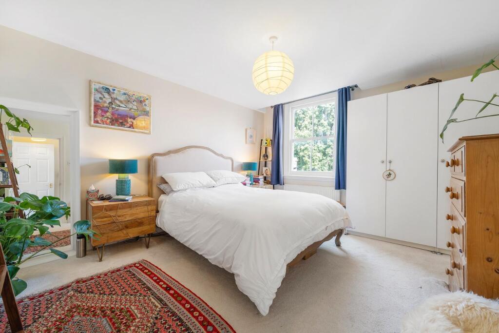 Bedroom 1.JPG