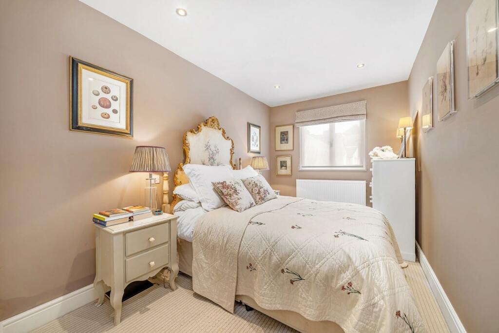 Bedroom.jpg