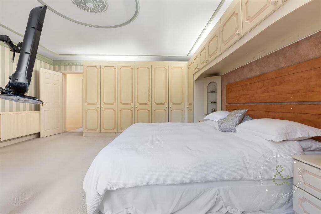 Catherine Drive, Hern Crabtree (4).jpeg