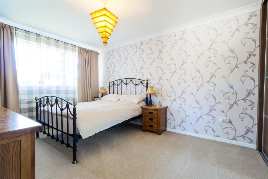 Bedroom.jpg