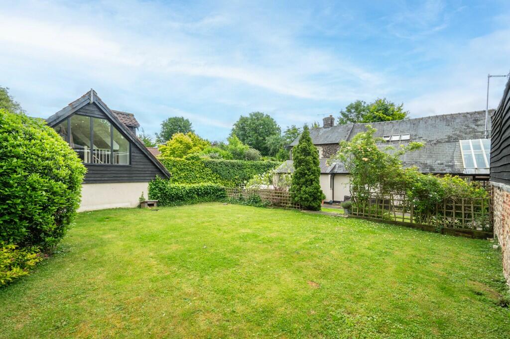 The Old Flint Bar...