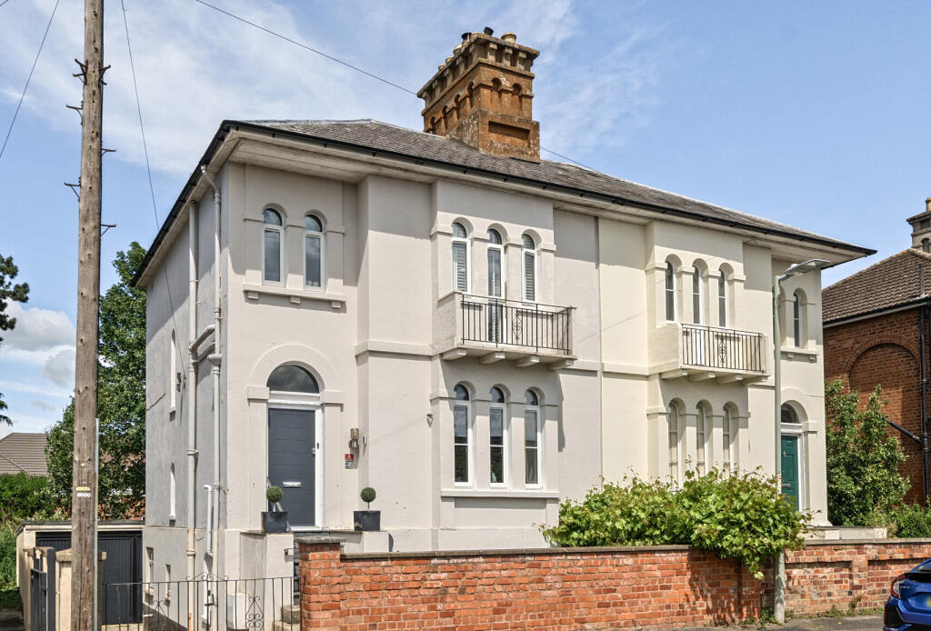 1300957-1-68375cc...