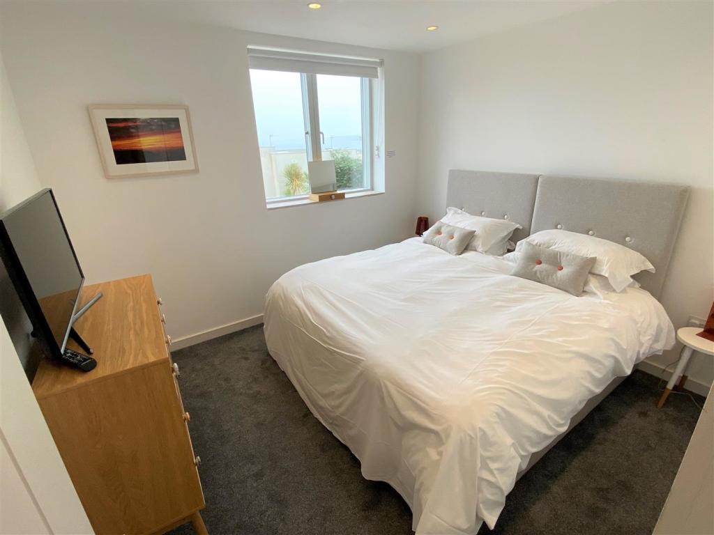 11 Towan Heights Bedroom 3